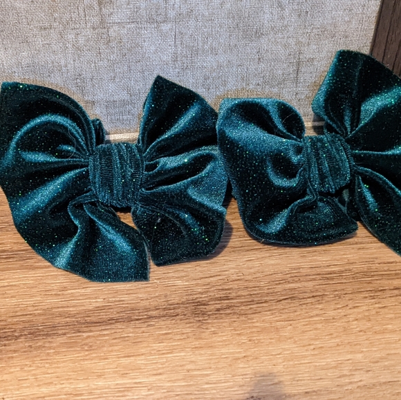 Bows - Picture 9 of 10